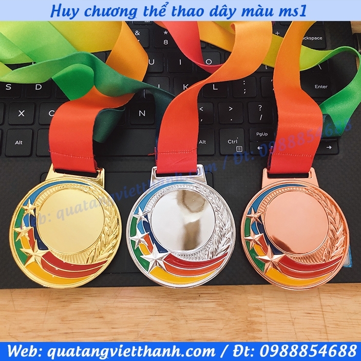 Huy chương 3 sao dây màu